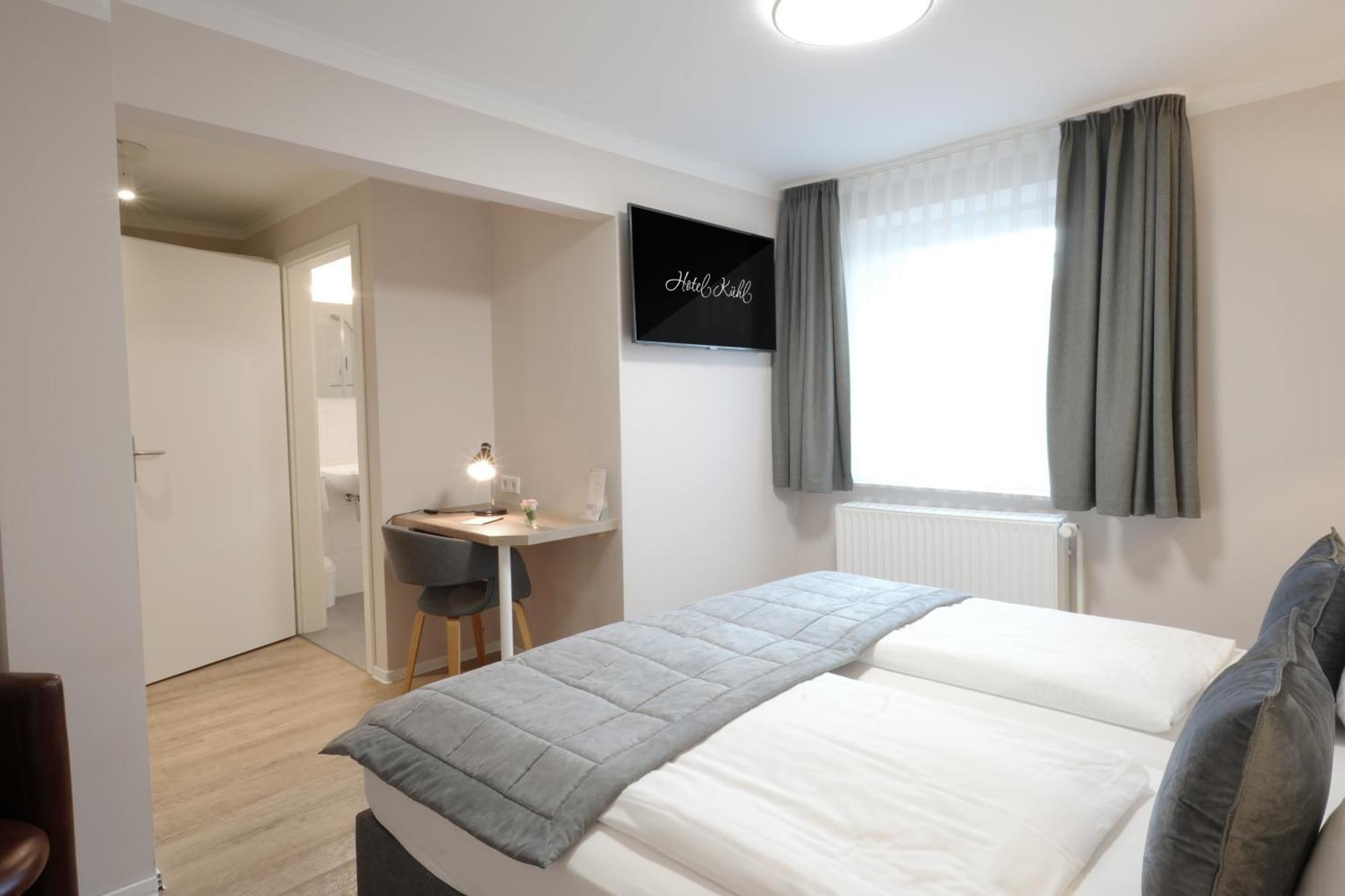 Hotel Kuehl Neumünster Екстериор снимка