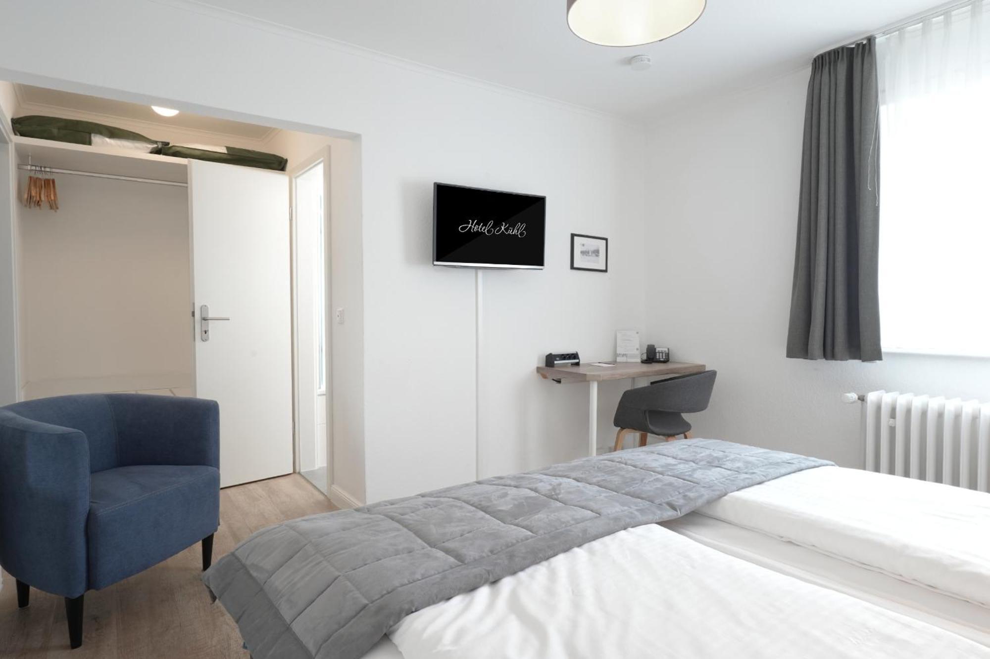 Hotel Kuehl Neumünster Екстериор снимка