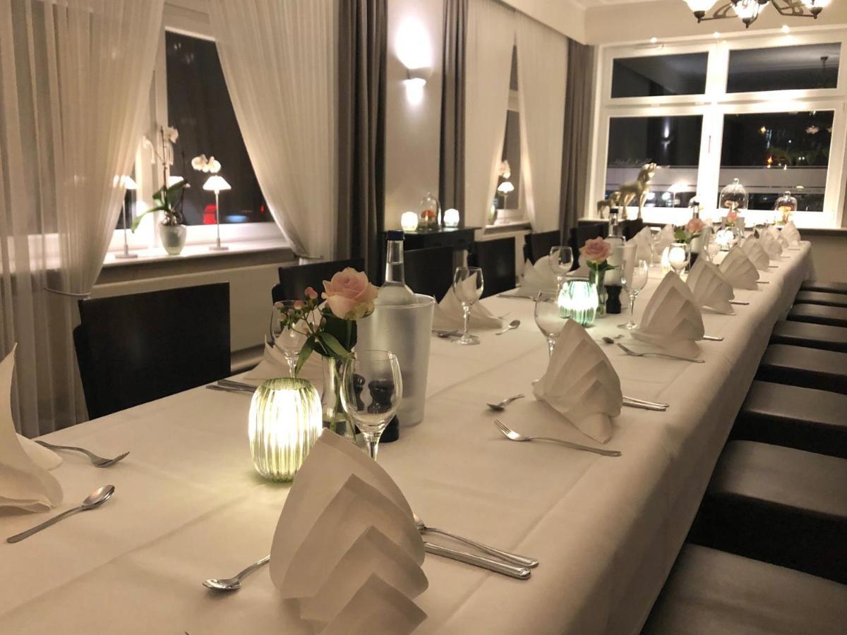 Hotel Kuehl Neumünster Екстериор снимка